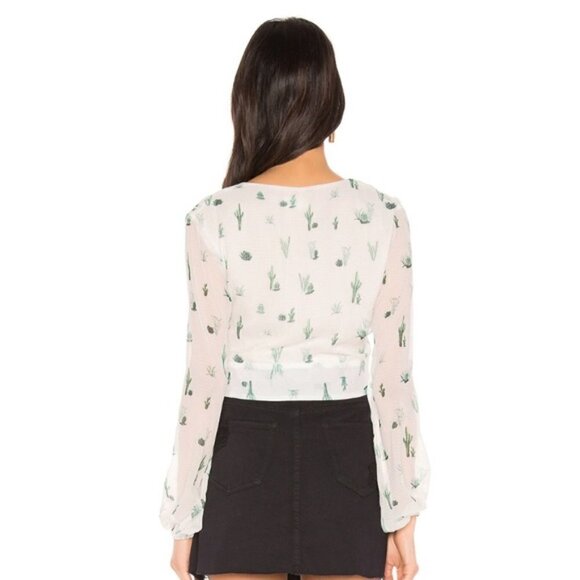 Superdown‎ Cheyenne Crop Top in White Cactus Small - Picture 4 of 8